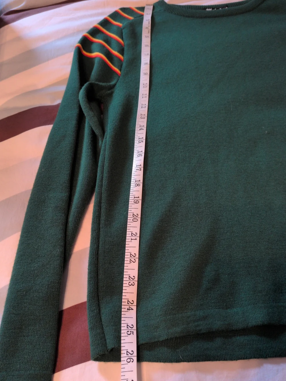 Meister Men's Dark Green Crewneck Ski Sweater Striped Shoulder Detail Hong Kong